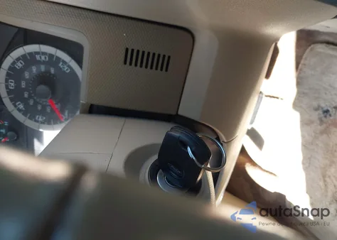 2011 Ford Escape Limited из США, поврежденный, VIN 1FMCU0E72BKB56938